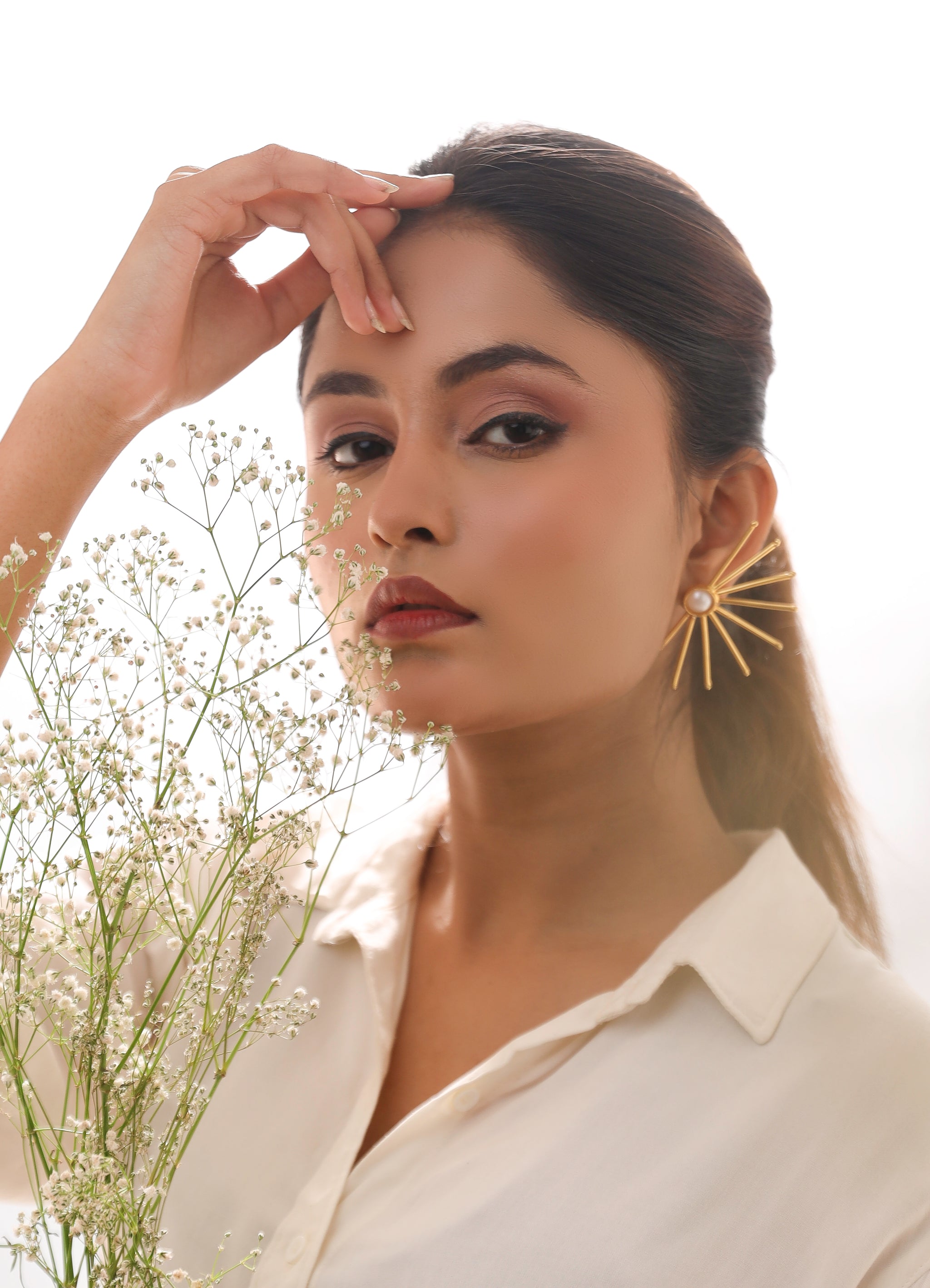 Earthy Stone Sun Wire Brass Earrings-W