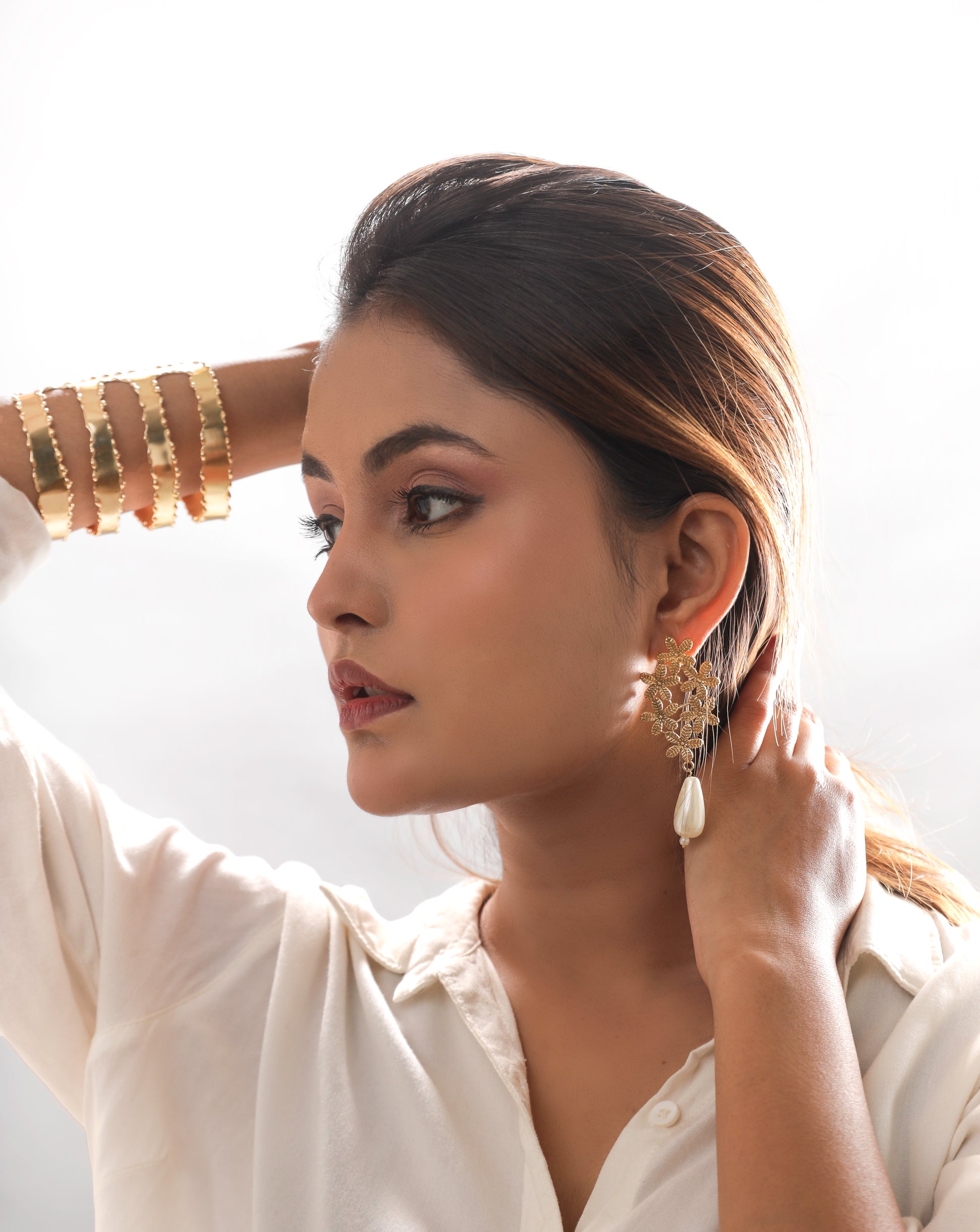 Spiral long shimmery handcuff bracelet