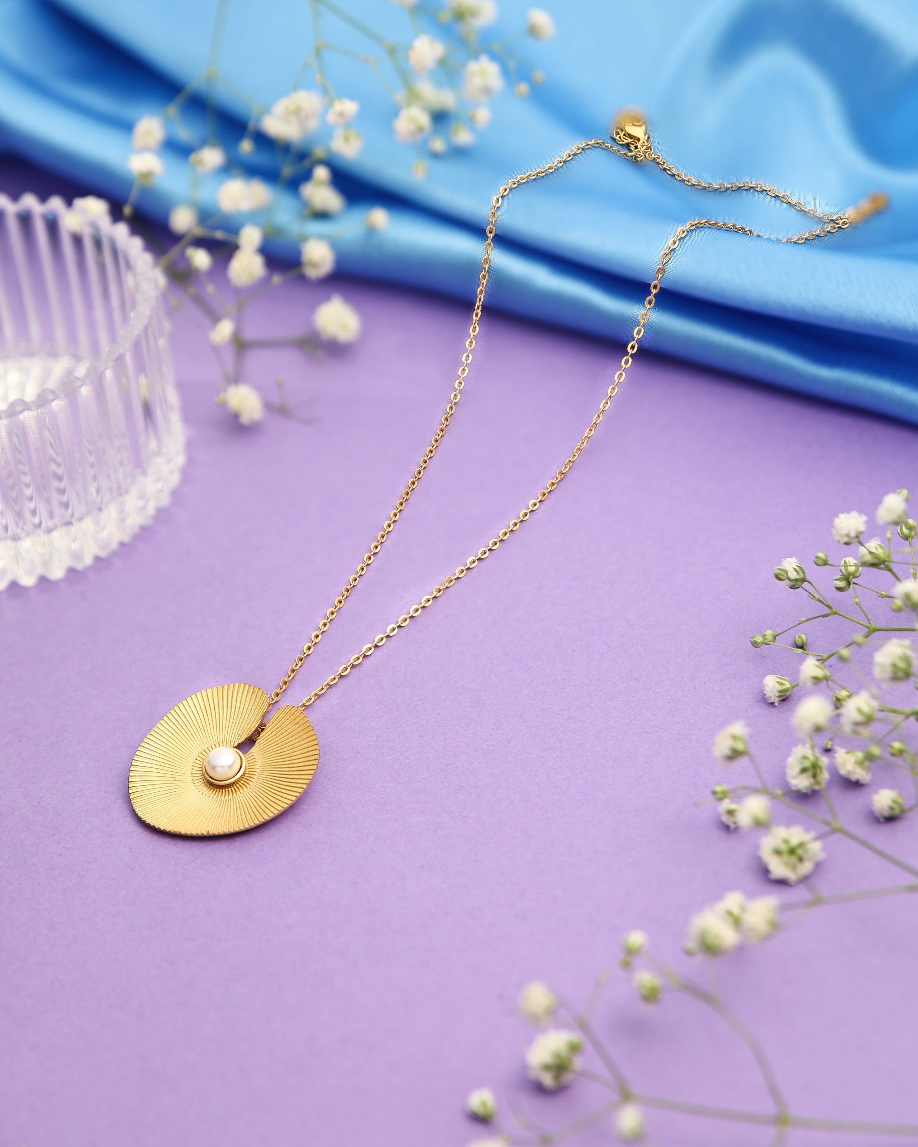 Lotus leaf gold tone pendant