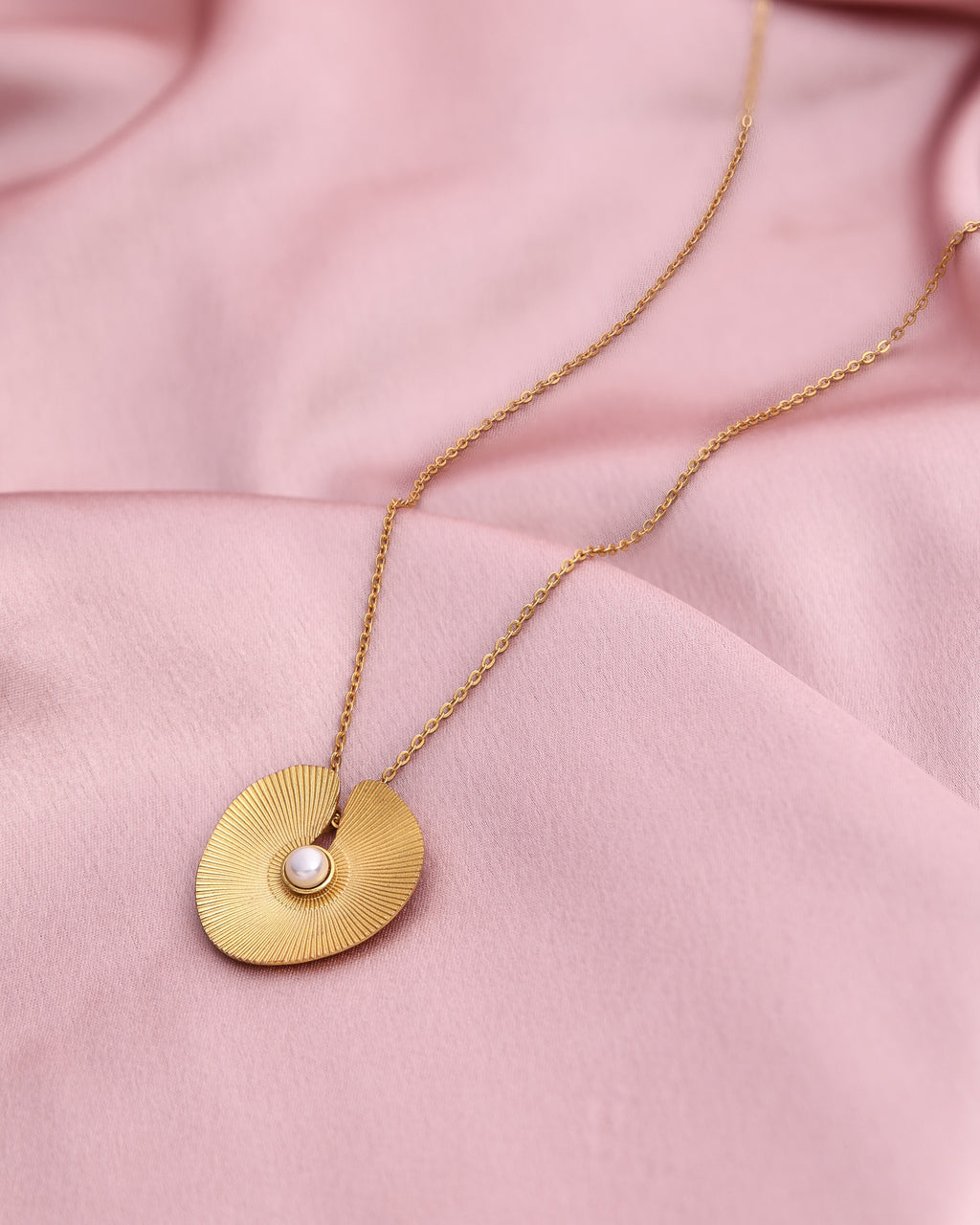Lotus Leaf Pendant with Ring