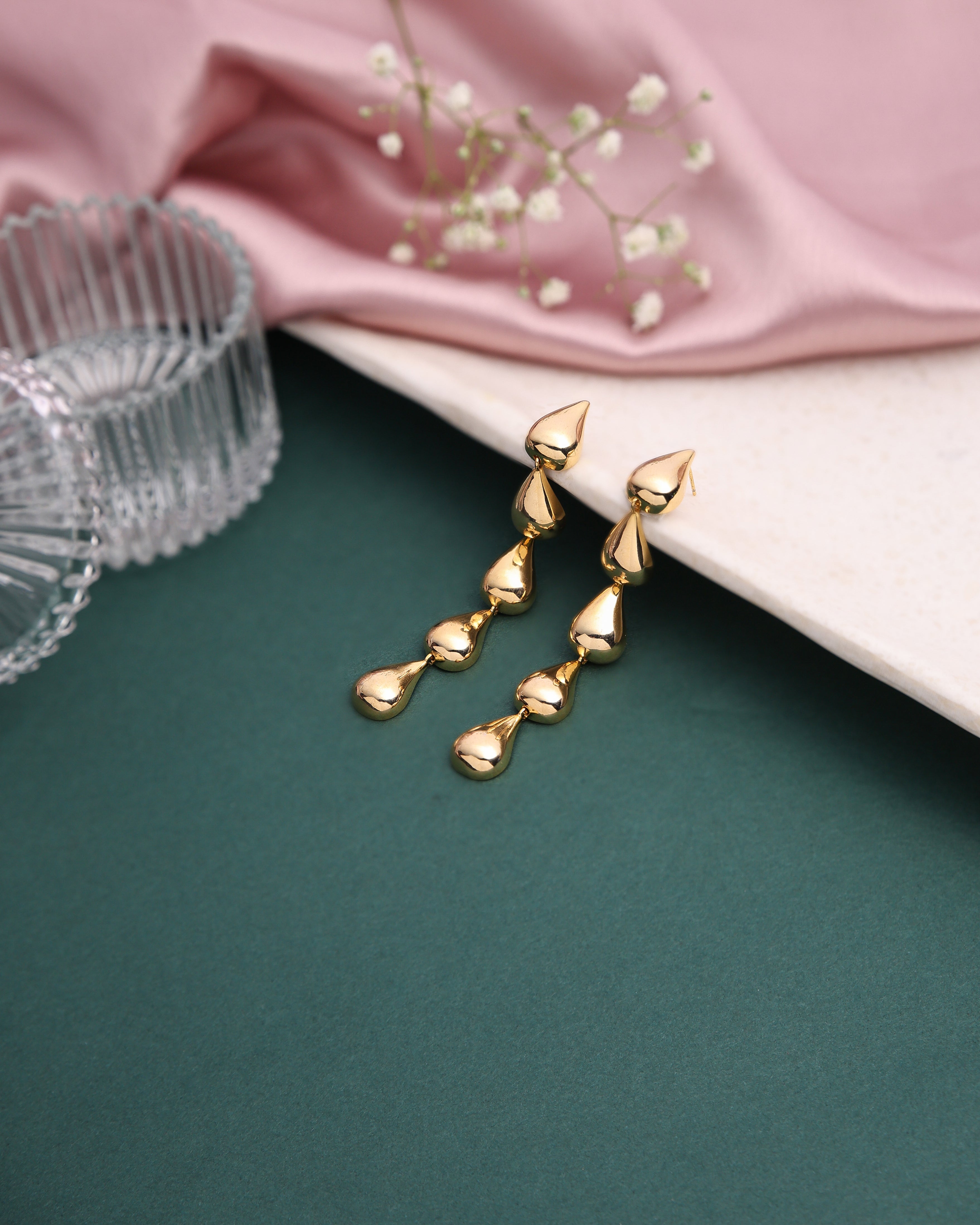 5 Golden Droplets Earrings
