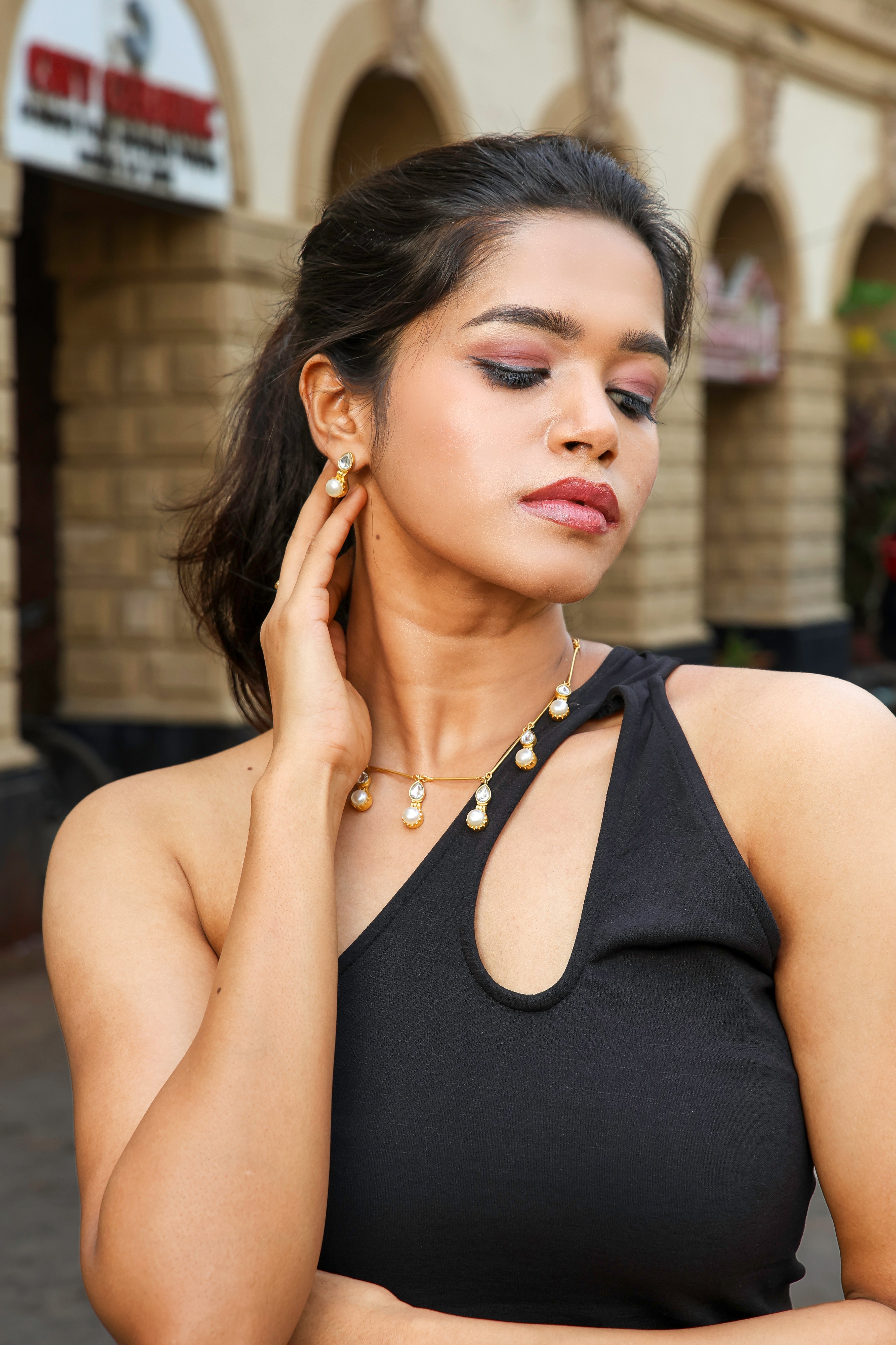 Enchanting pearl drop Necklace set