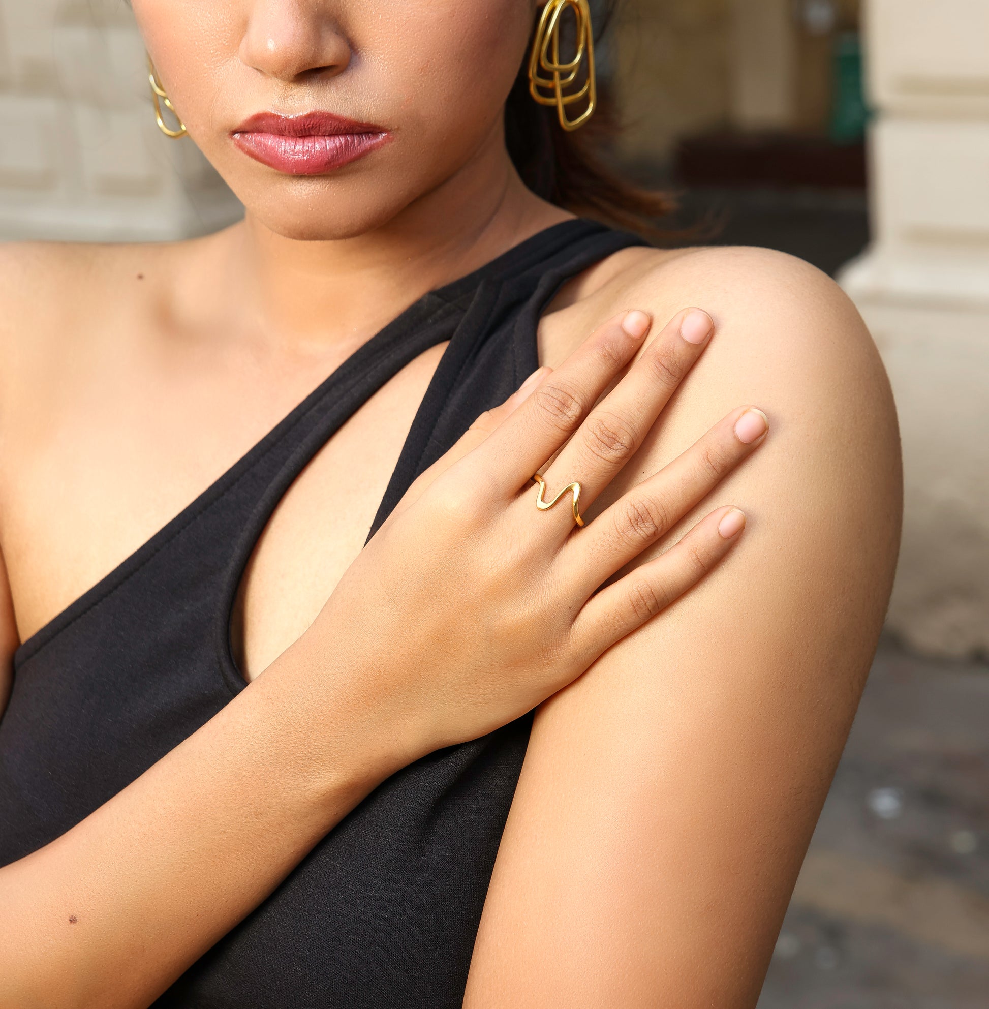 Hammered 4 Layer entangled hoop Earrings