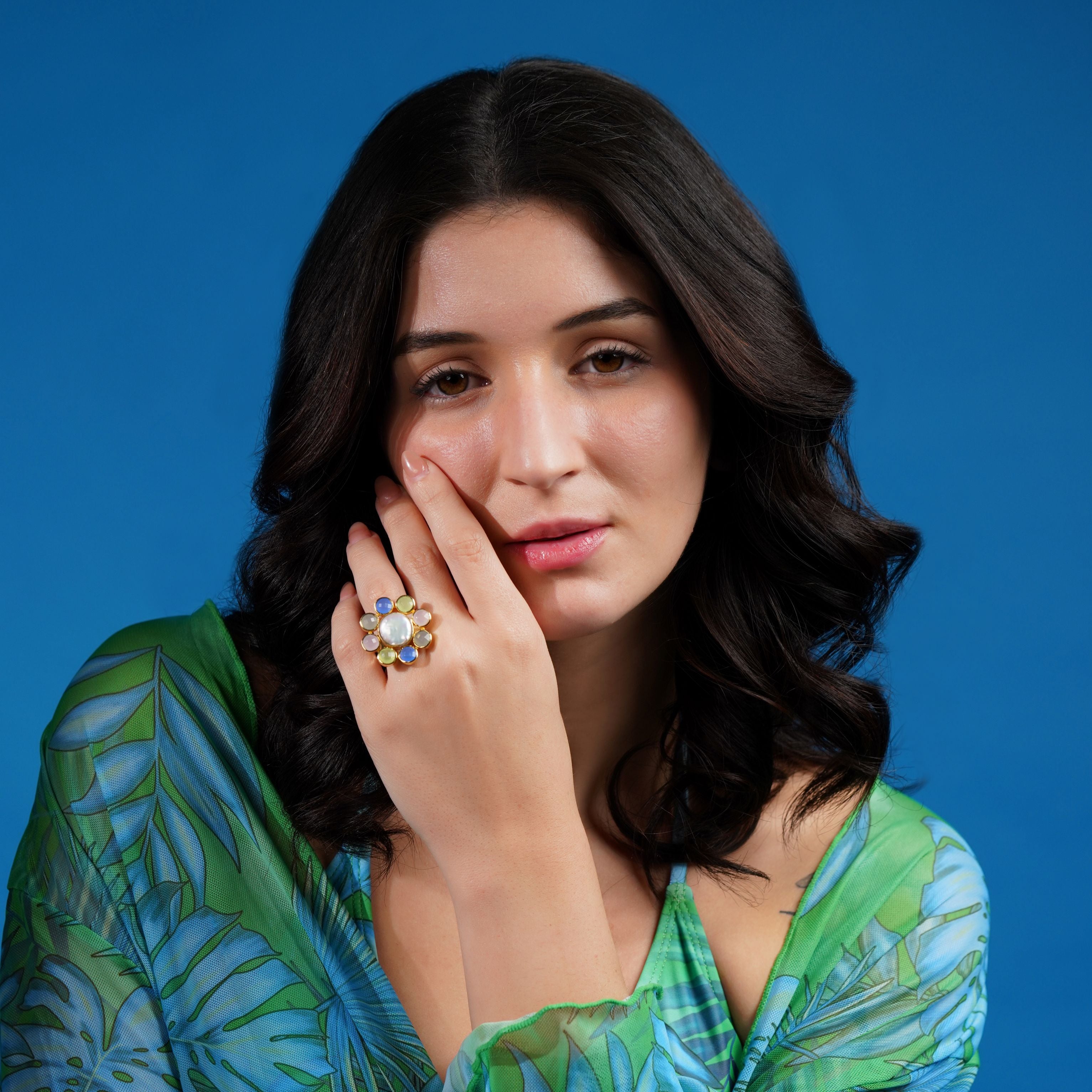 Baroque Pearl Center Stone Ring