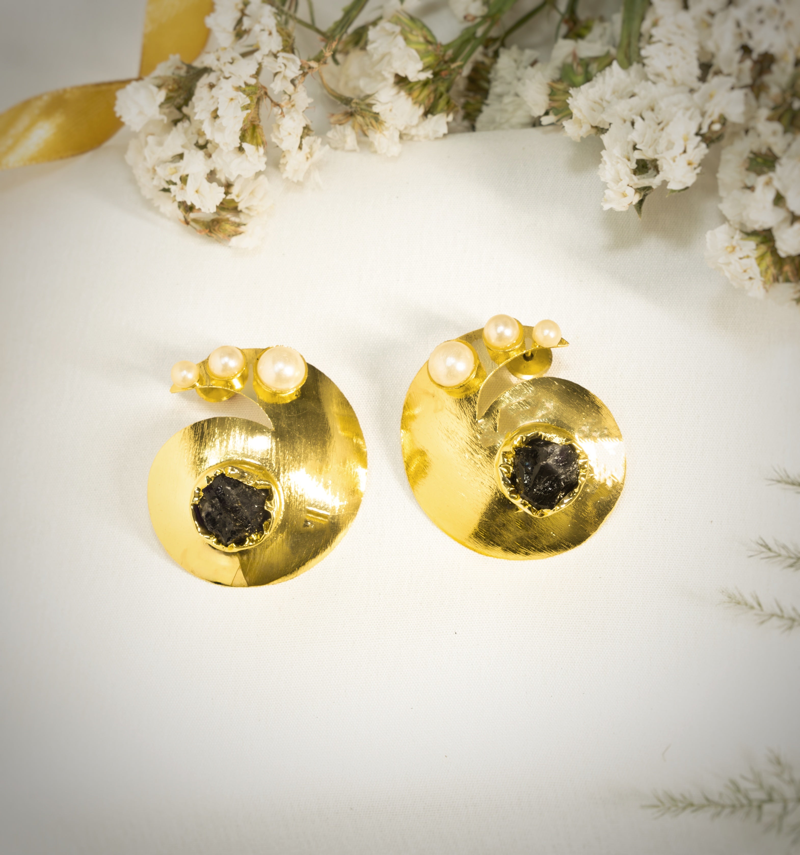 Tri pearl Seashell Earrings-B