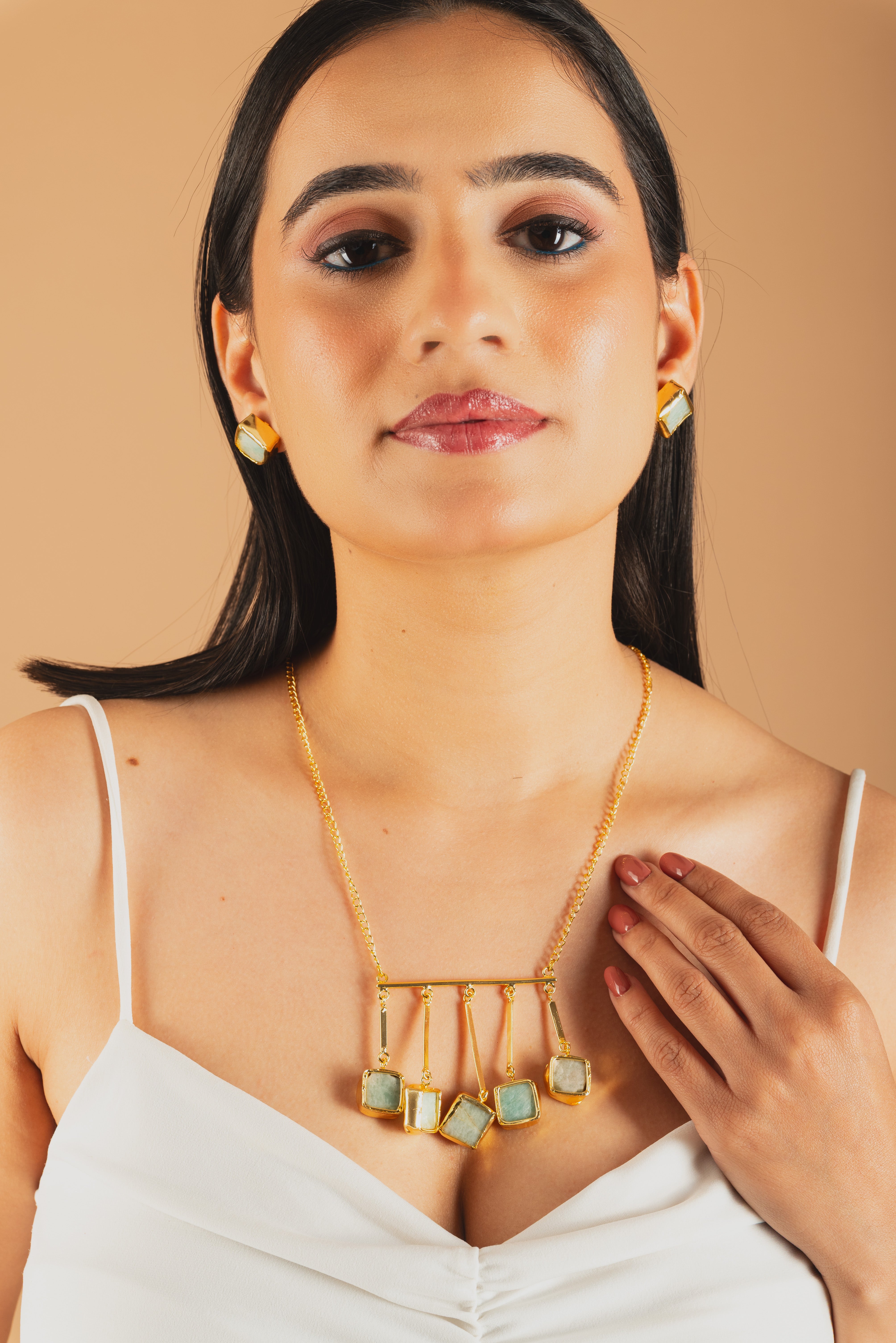 Jiaara 5 drop Natural Stone Necklace Set