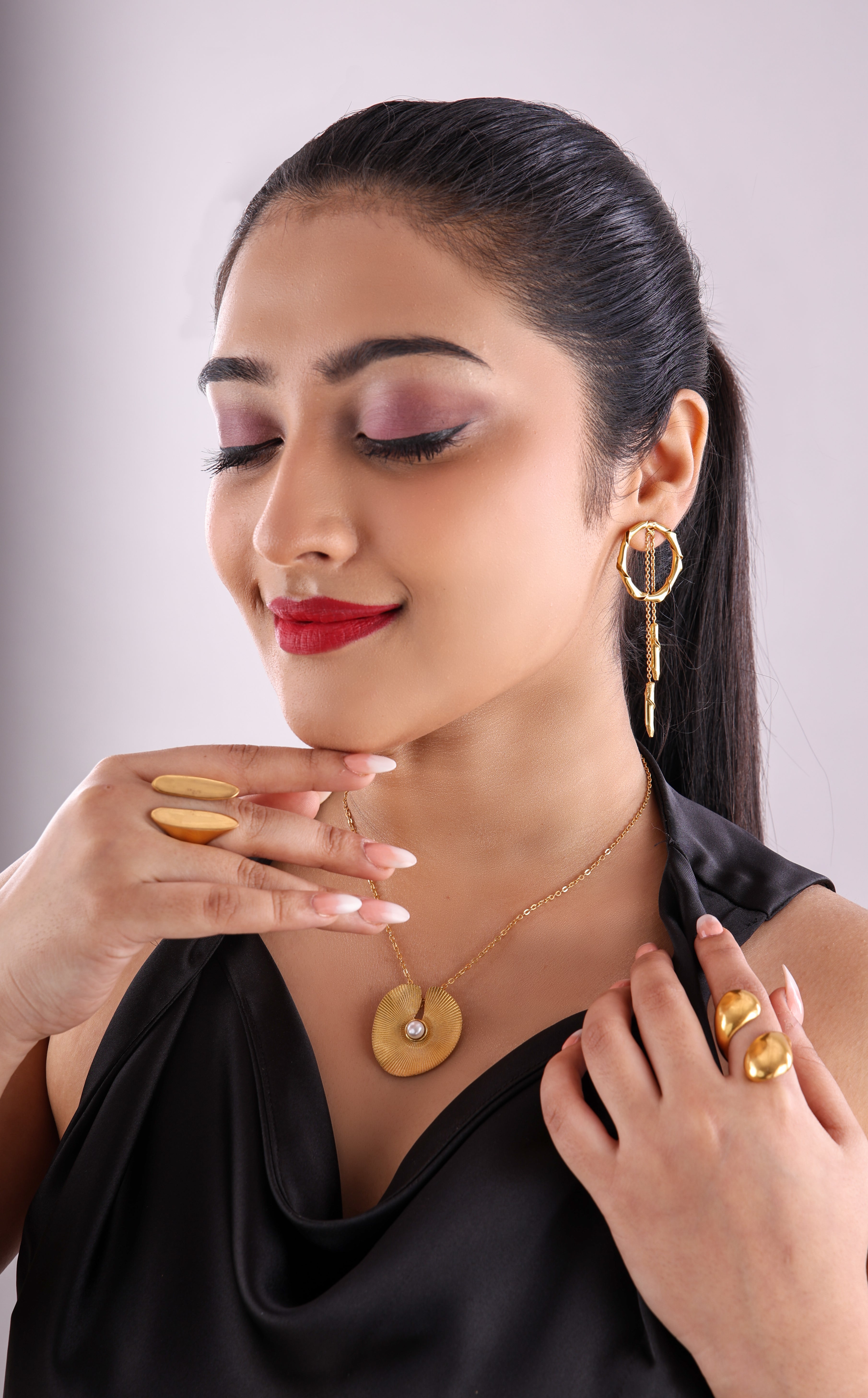 Minimal Dual Tassel Circle Earrings