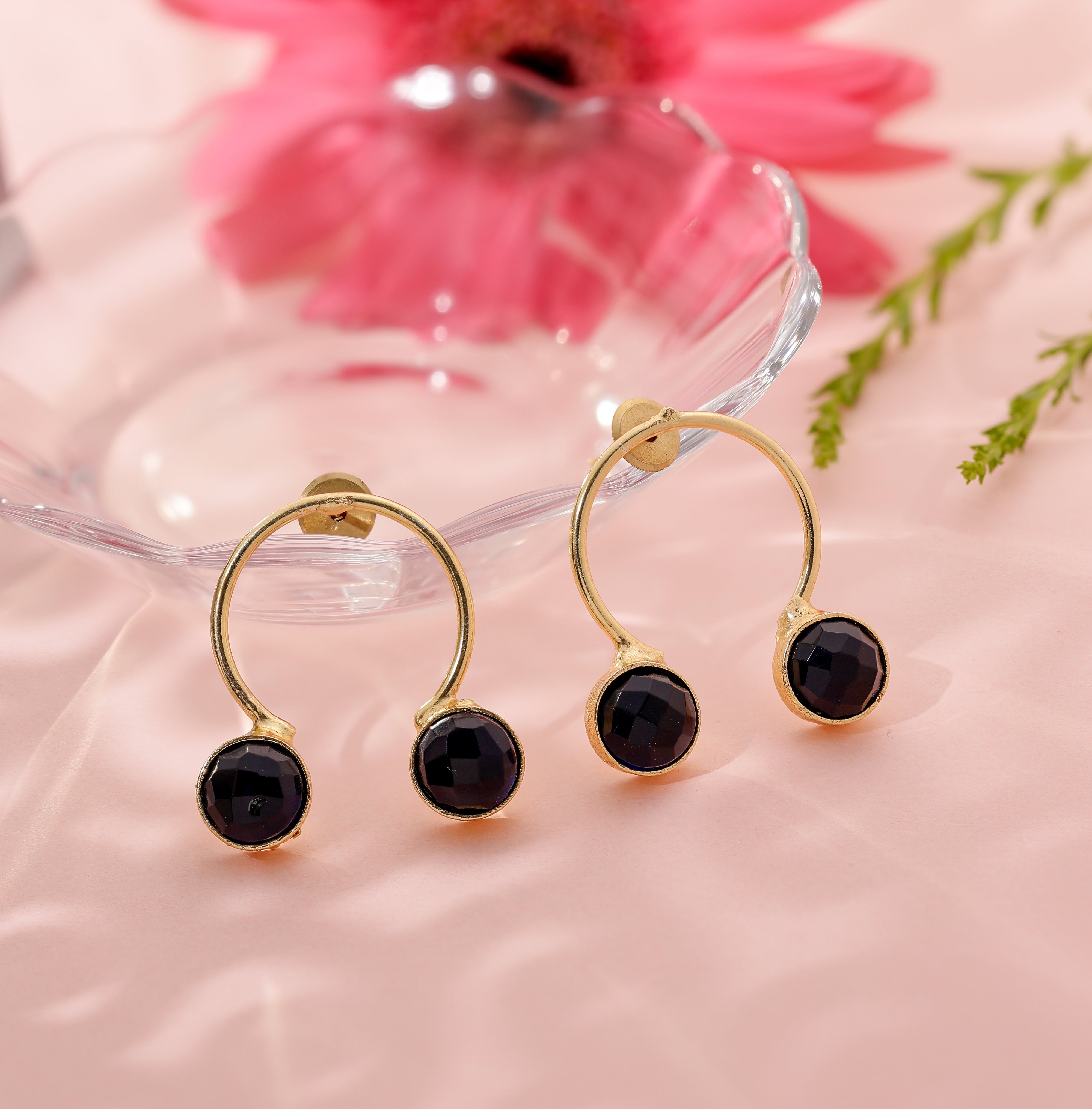 Dual Monalisa Ohm Earrings-Black