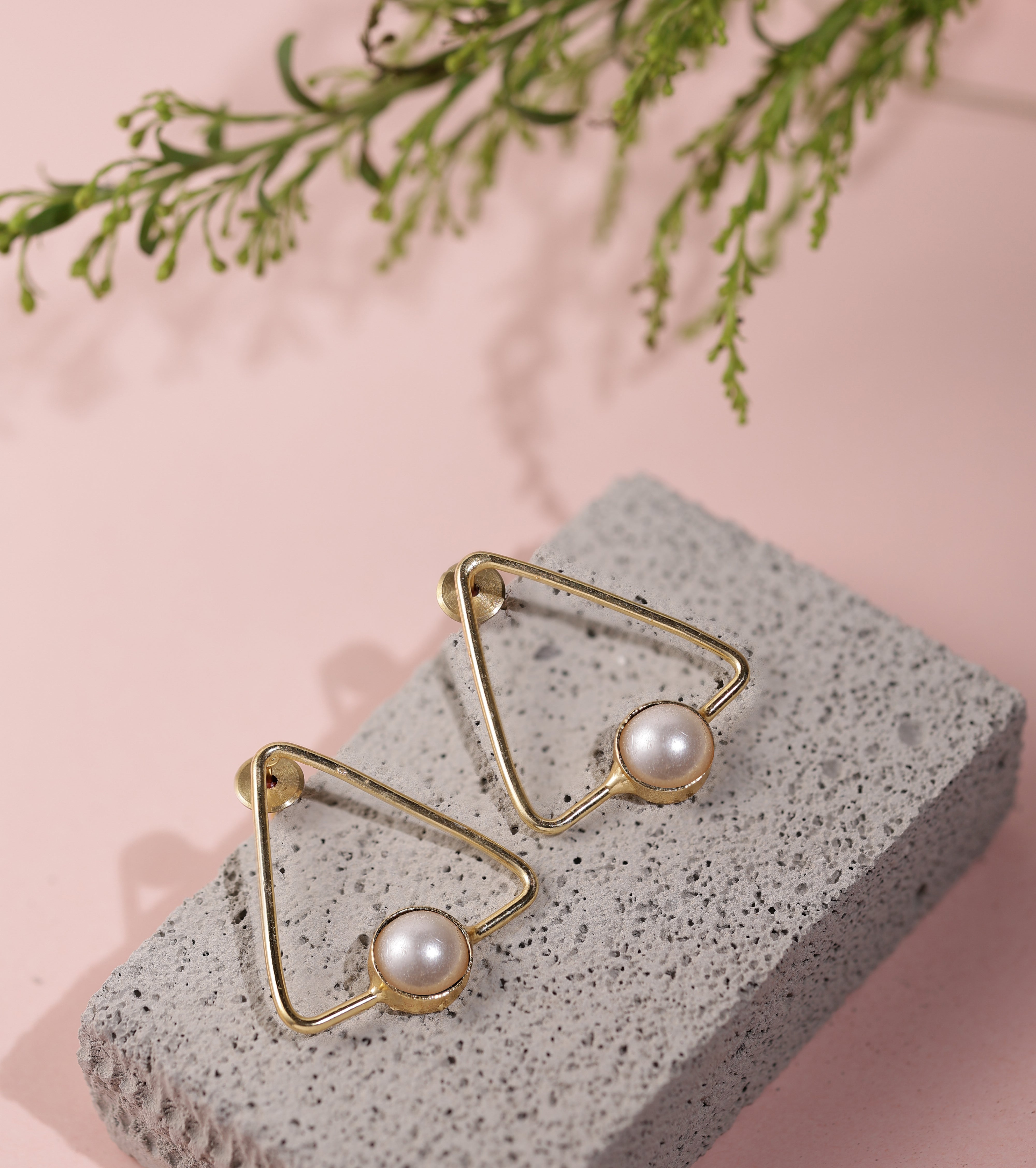 Glossy Stone Triangle Earrings-W