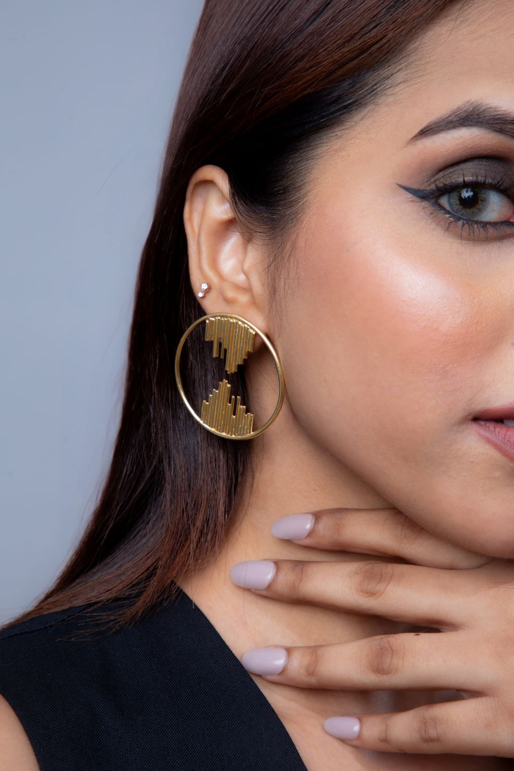 Up-down Hills Circle Earrings