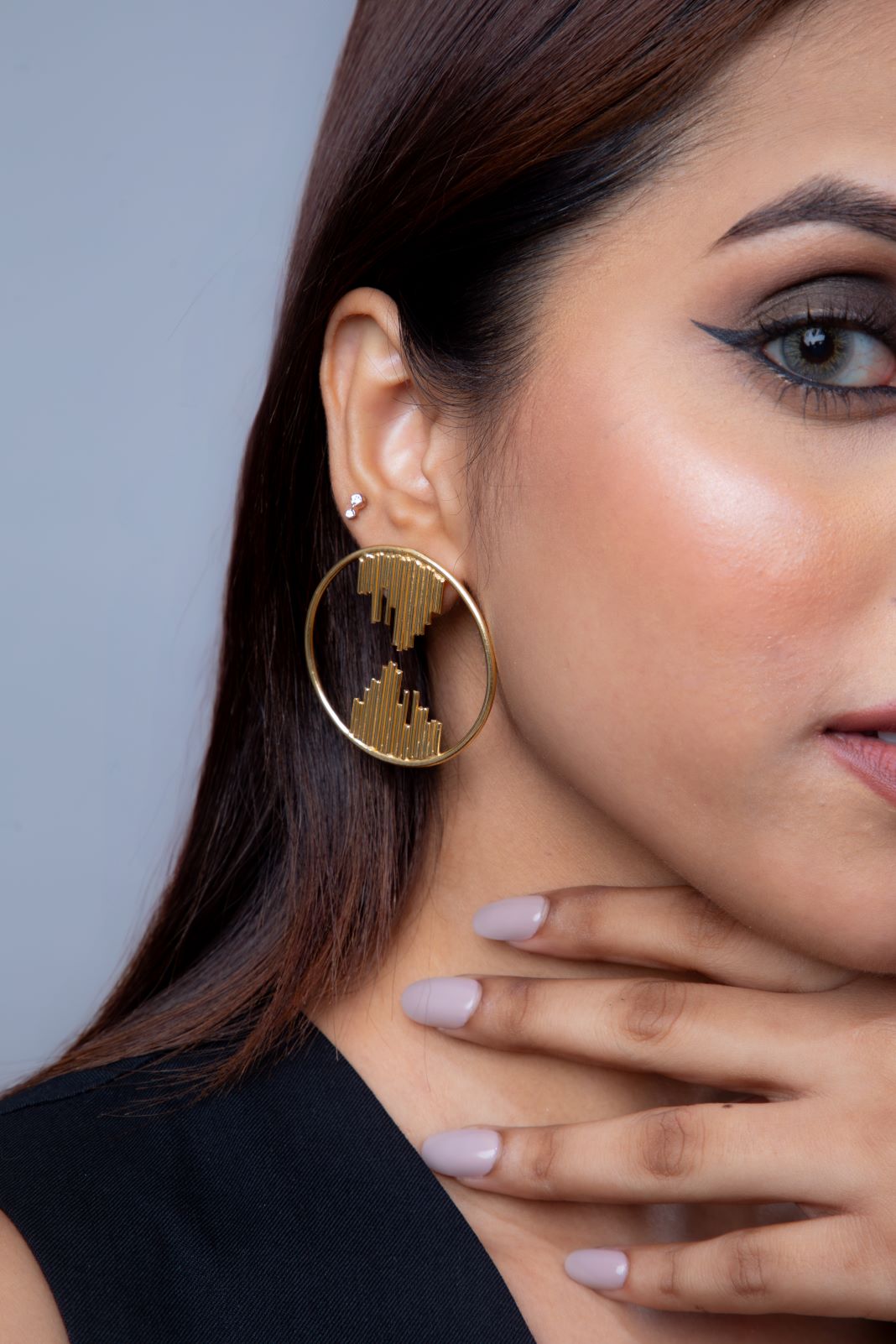 Up-down Hills Circle Earrings