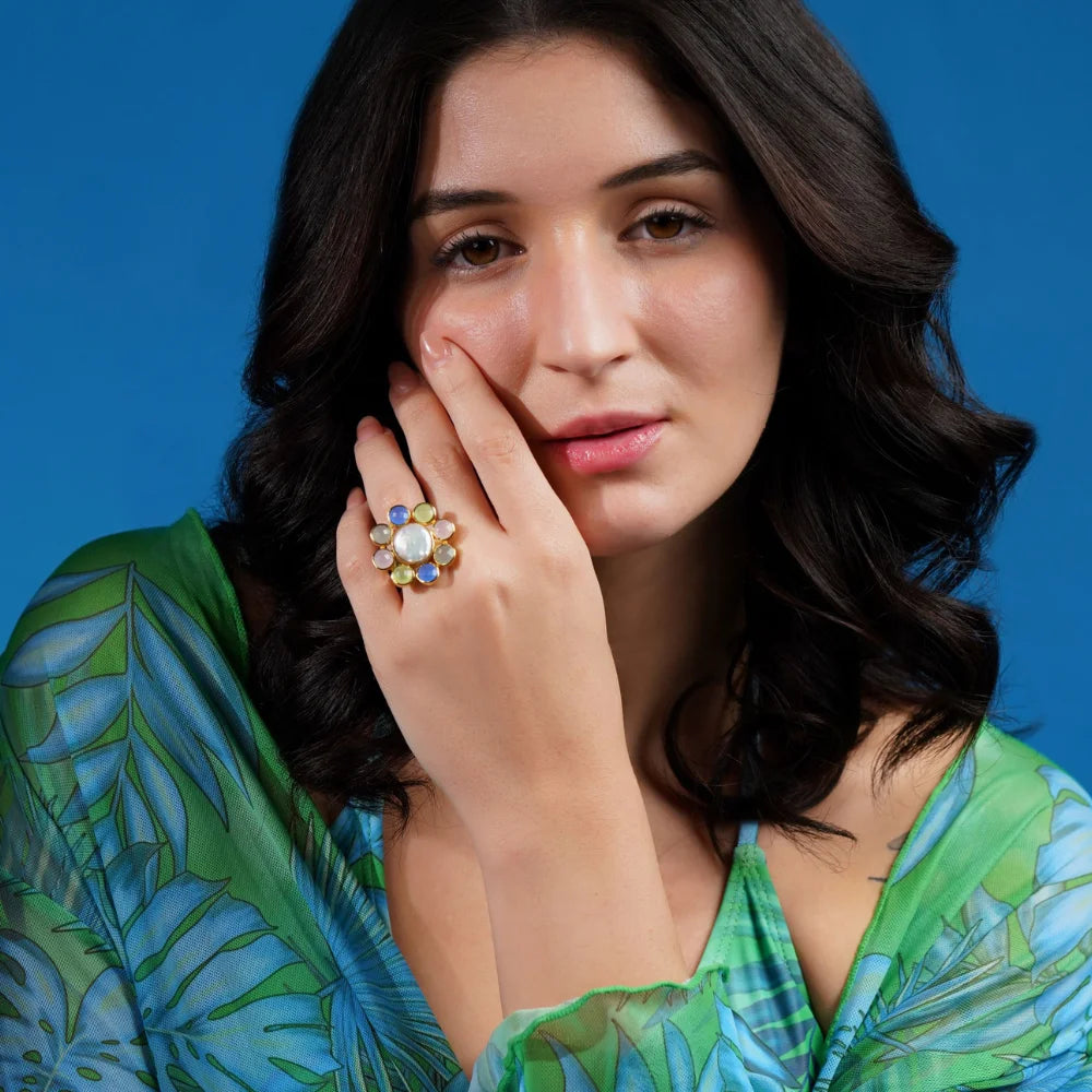 Baroque Pearl Center Stone Ring
