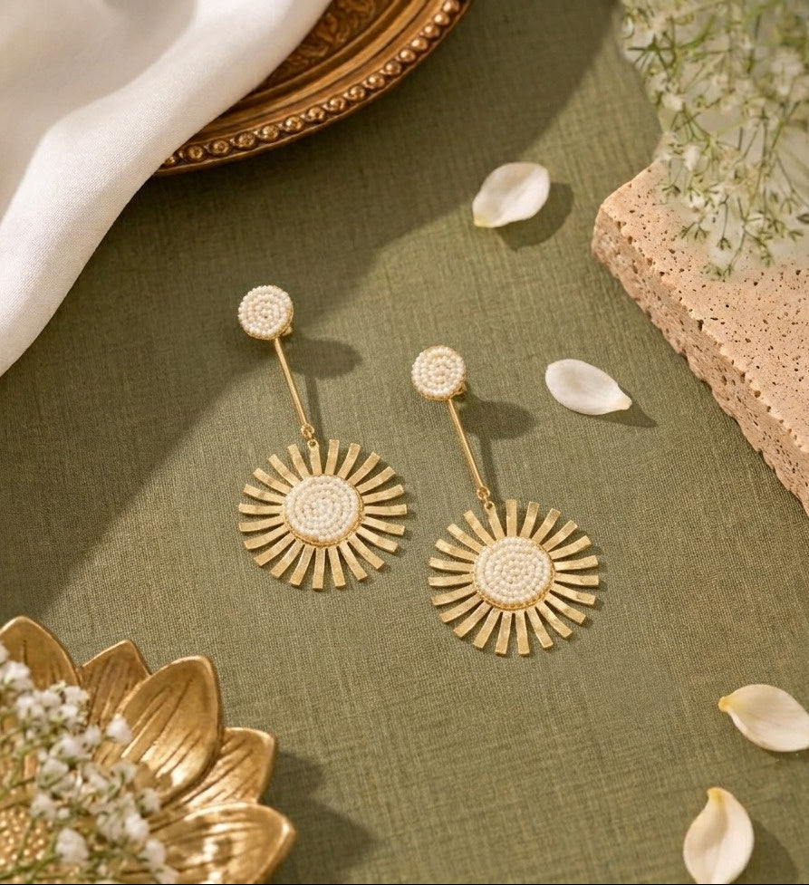 Sunrays clustered pearl Earrings