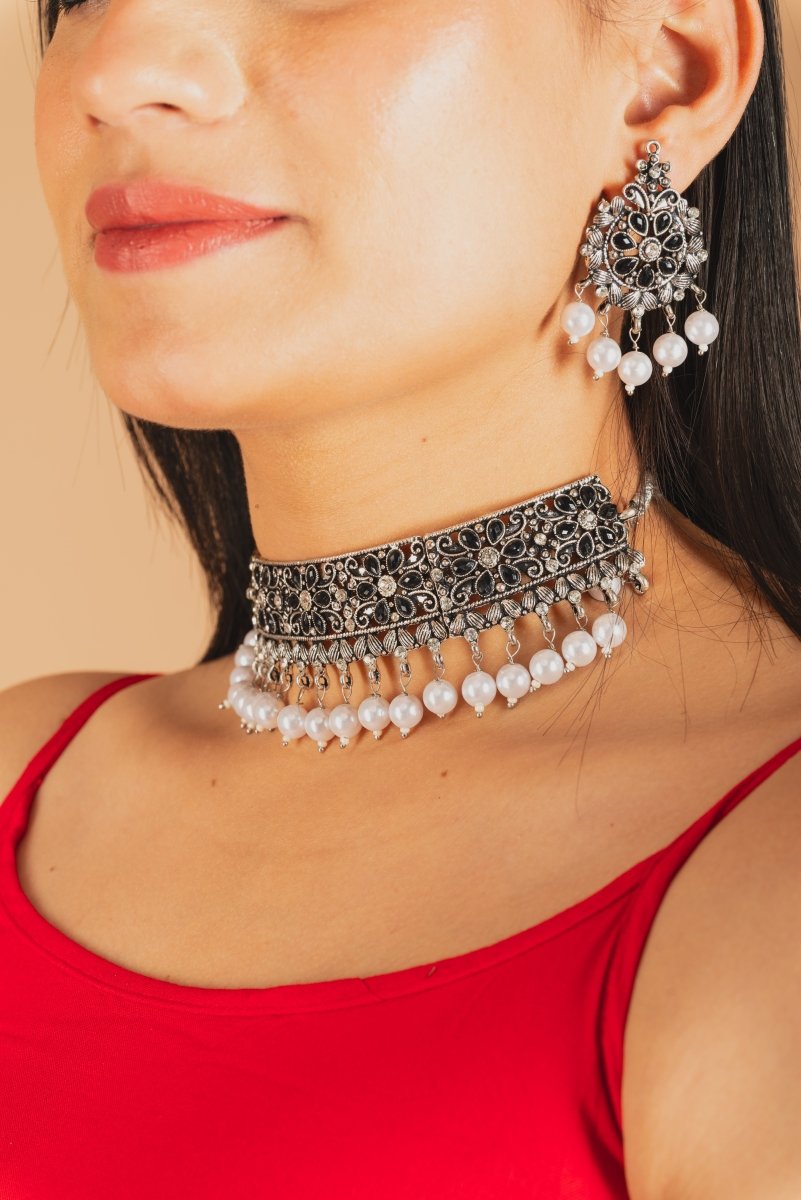 Glass Stone Silver plated Oxidised Necklace Set with Maang Tikka - Jiaarajewellery