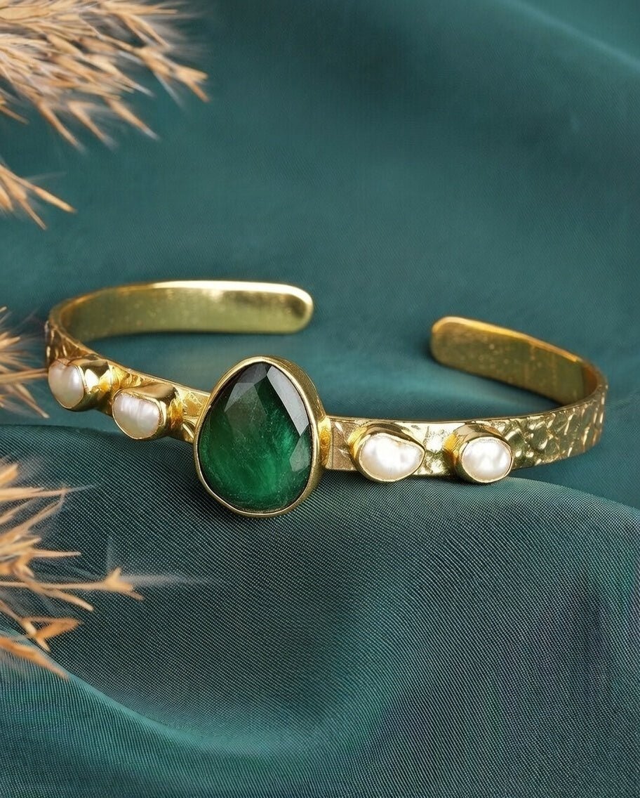 Green Onyx Textured Cuff Bracelet - Jiaarajewellery