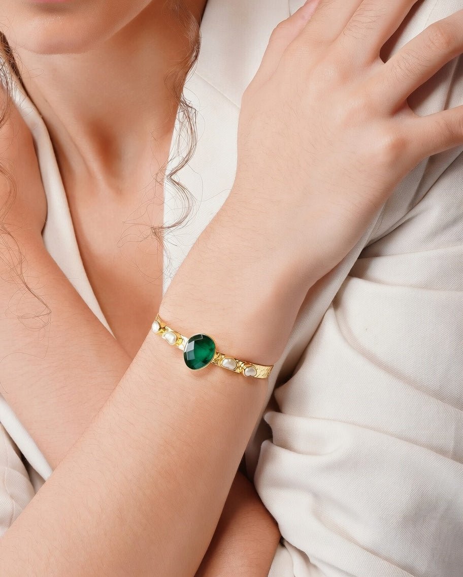 Green Onyx Textured Cuff Bracelet - Jiaarajewellery