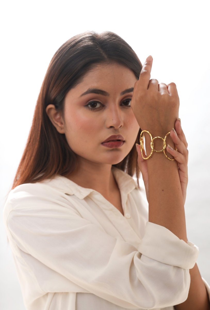 Loop lock Handcrafted Cuff Bracelet - Jiaarajewellery