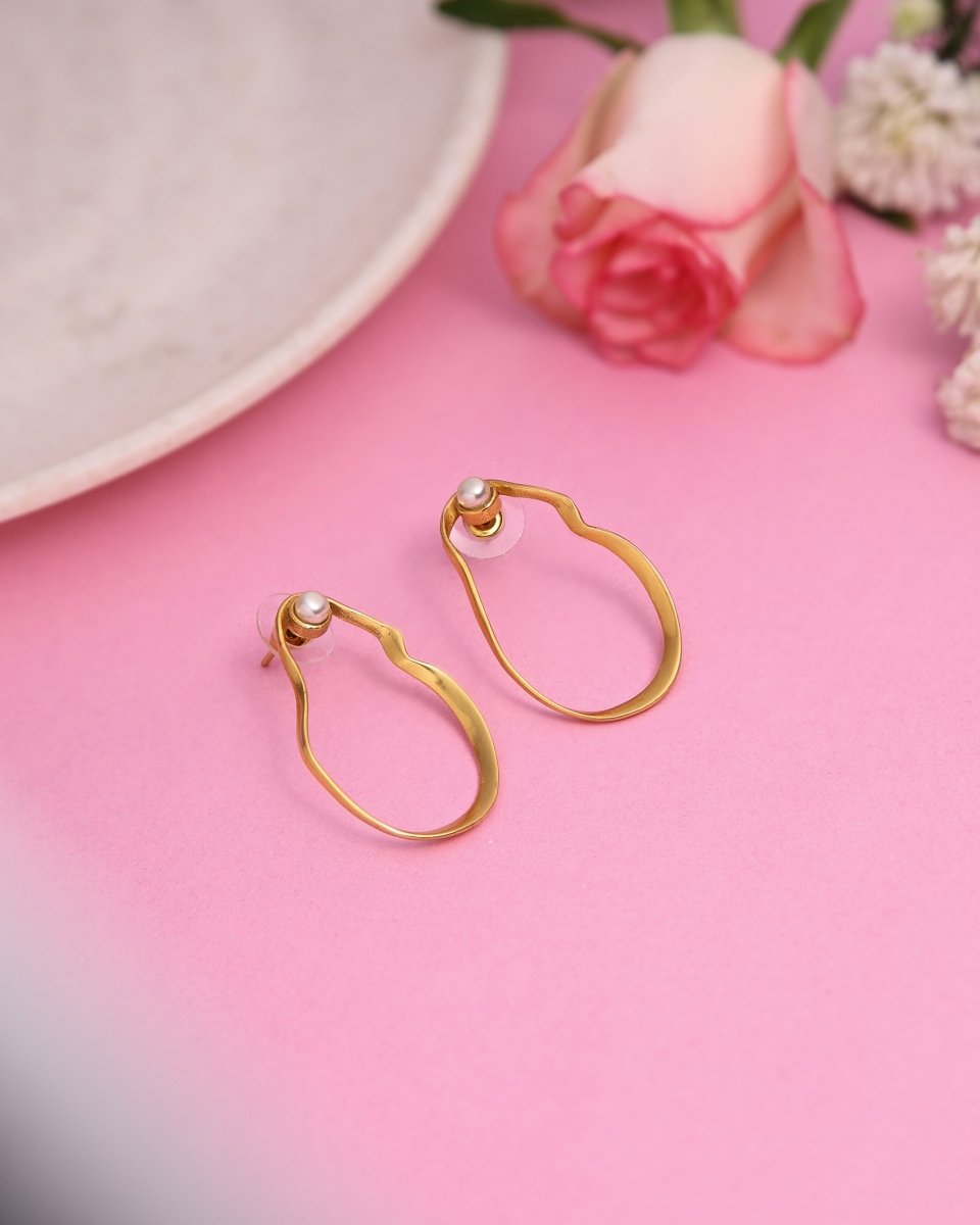 Pearl Studded Pear Earrings - Jiaarajewellery