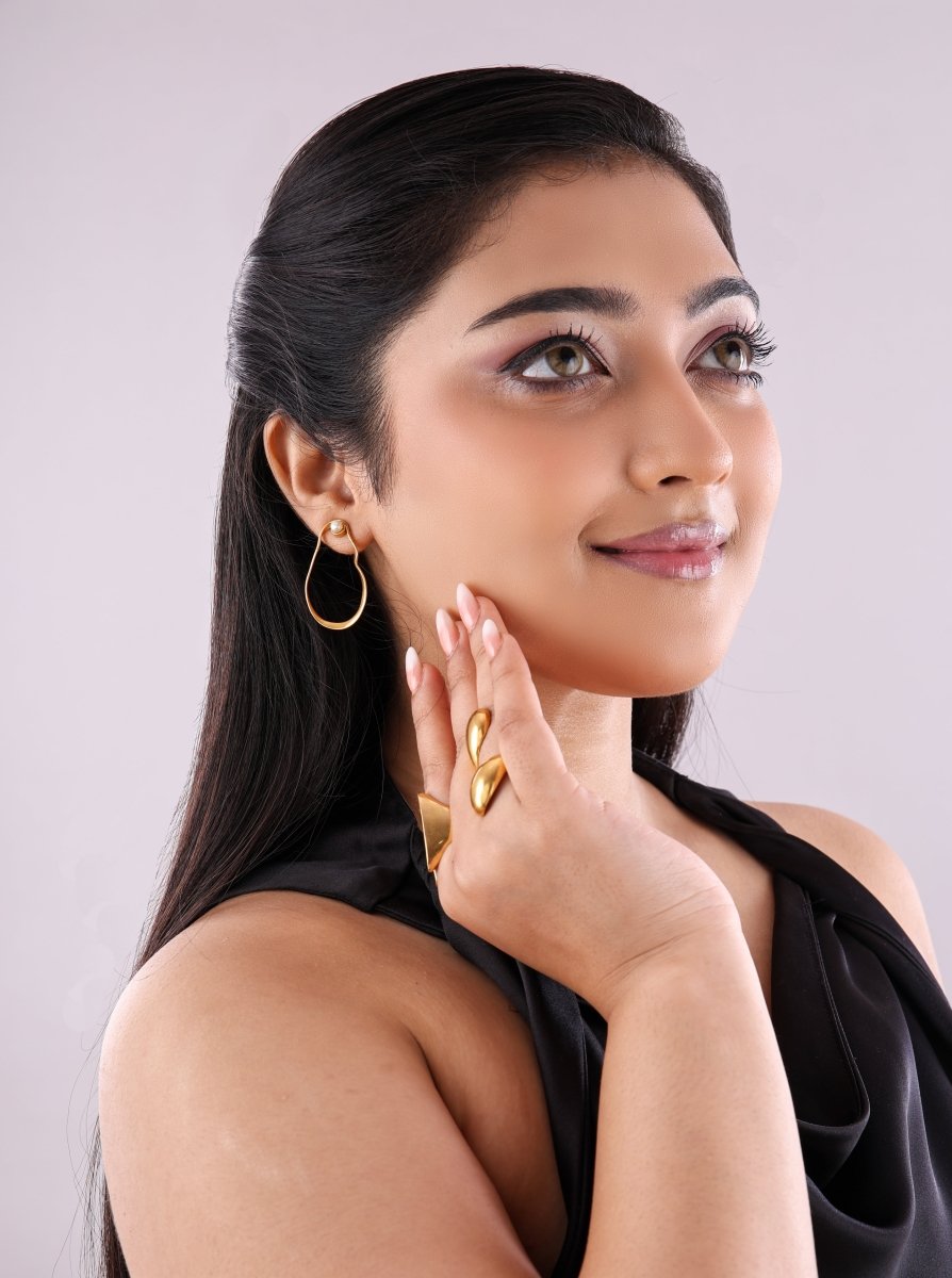 Pearl Studded Pear Earrings - Jiaarajewellery