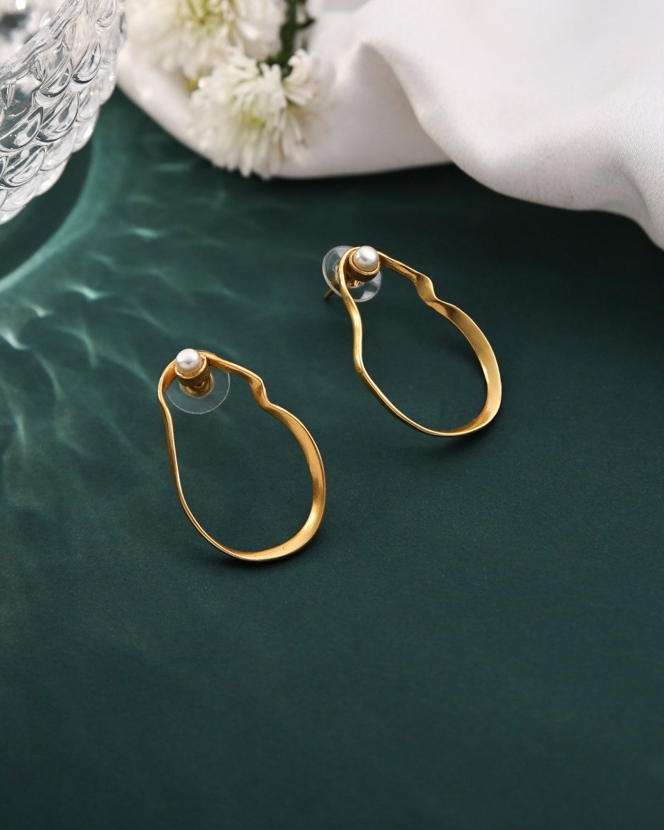 Pearl Studded Pear Earrings - Jiaarajewellery