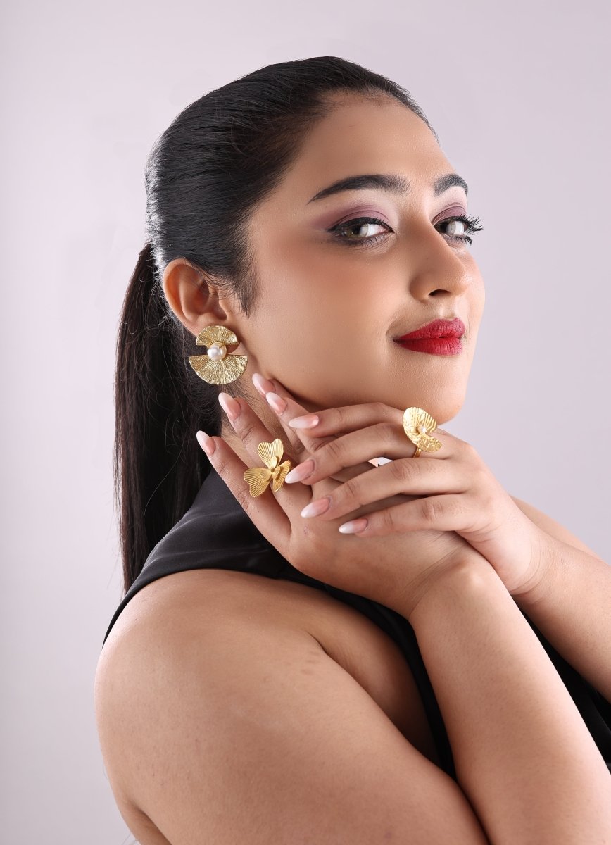 Pearl Studded Textured Bow Earrings - Jiaarajewellery