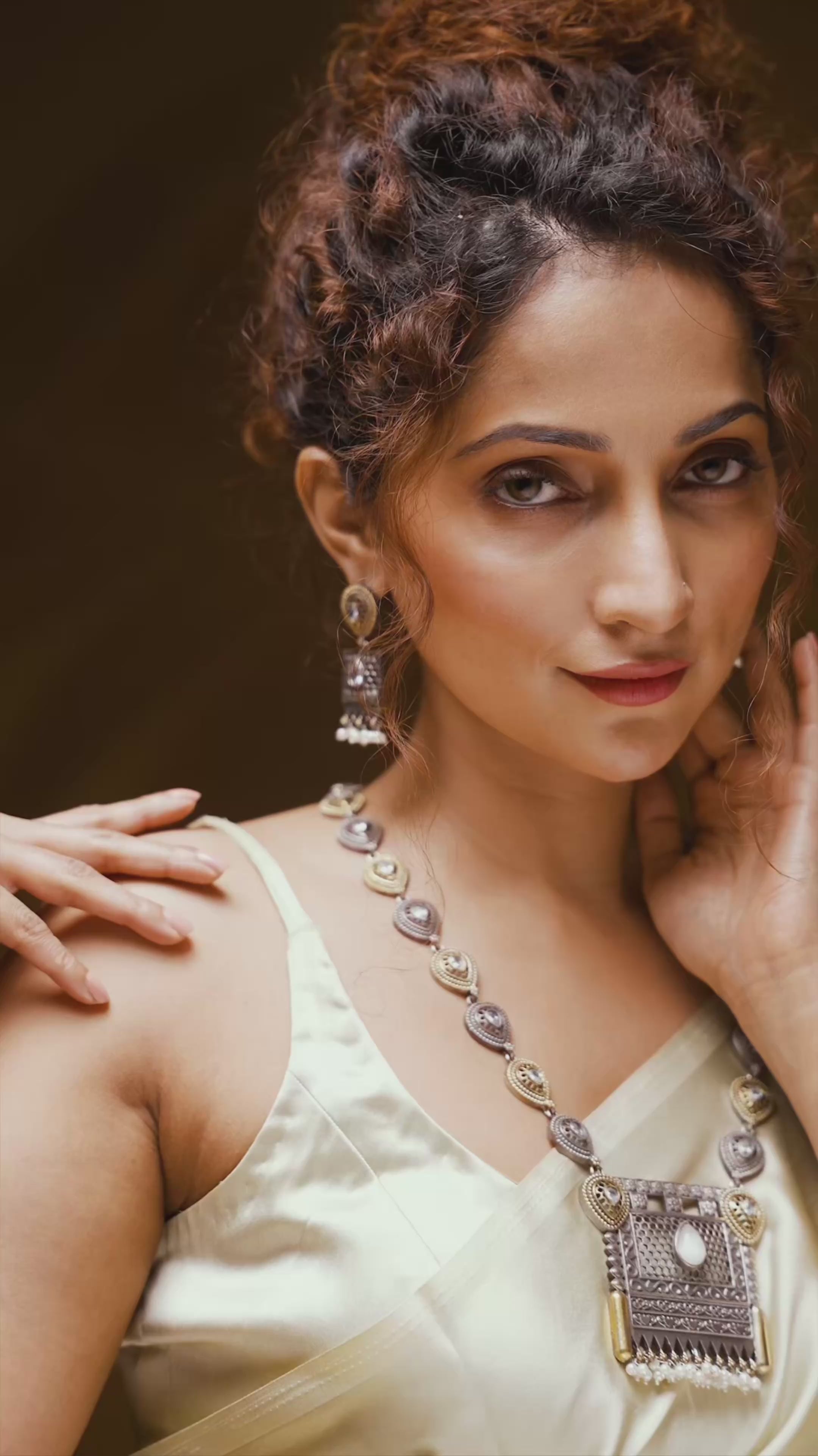 Antique Allure Vintage-Style Oxidised Necklace Set