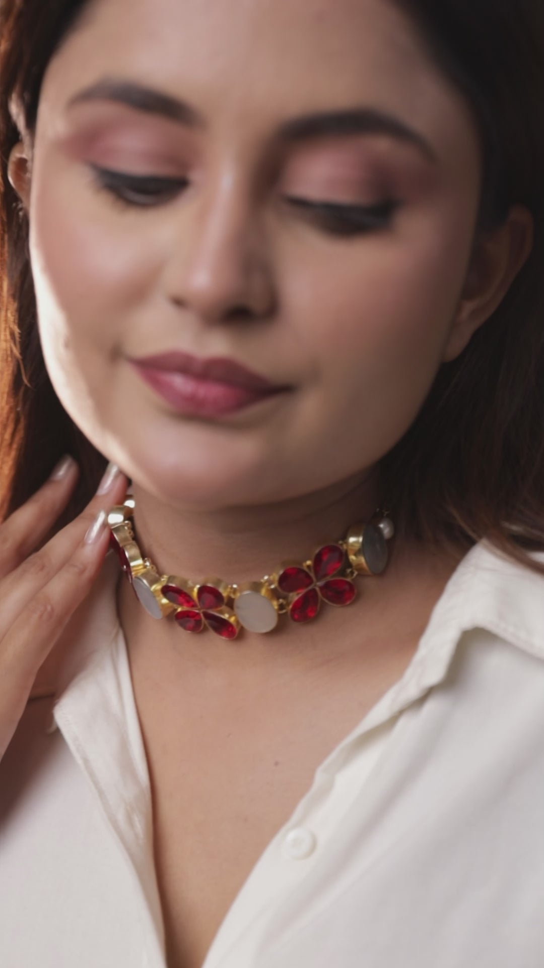 Gemstone glow Choker Necklace