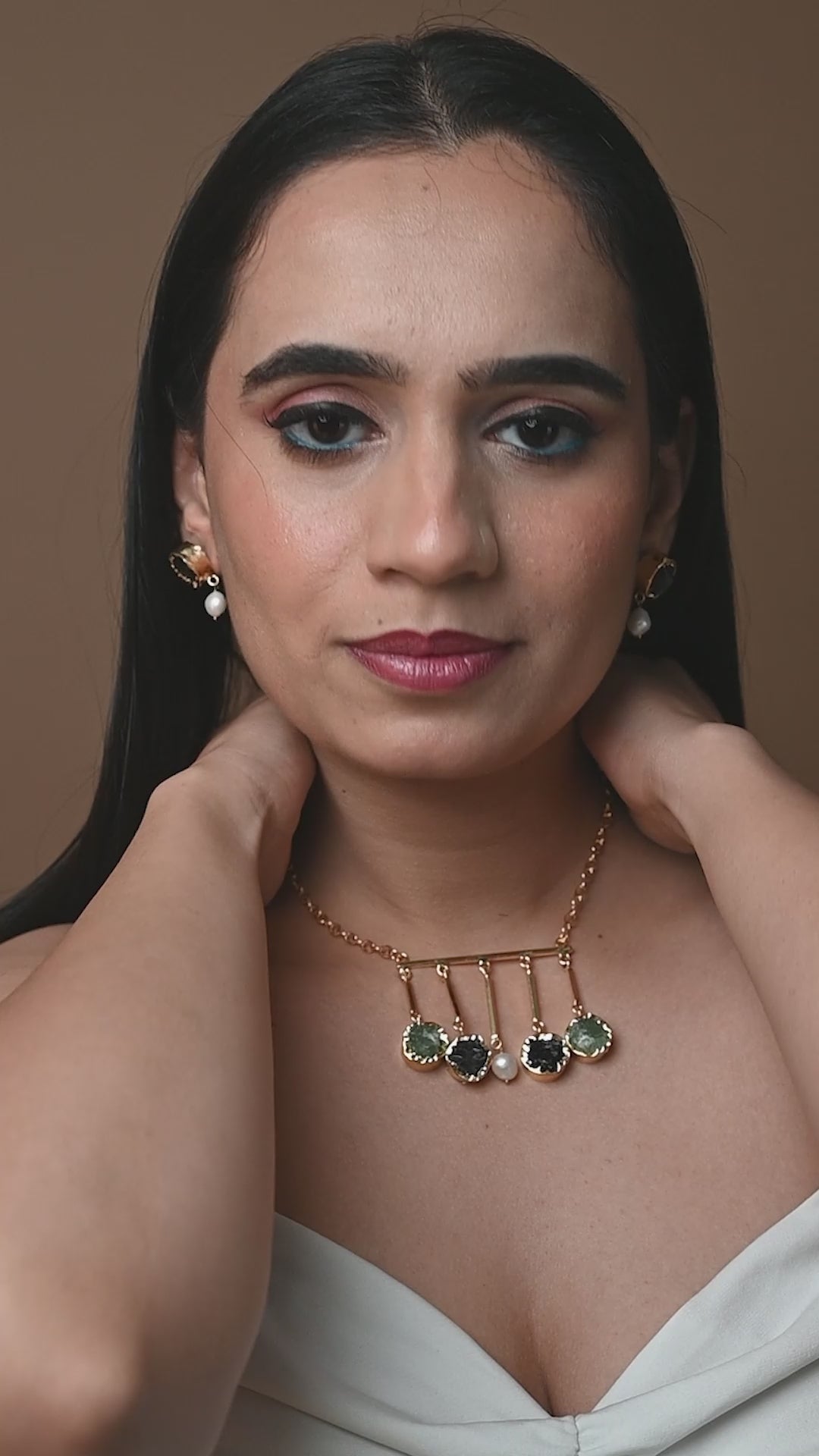 Rawstone glow 5 Stone drop Necklace Set