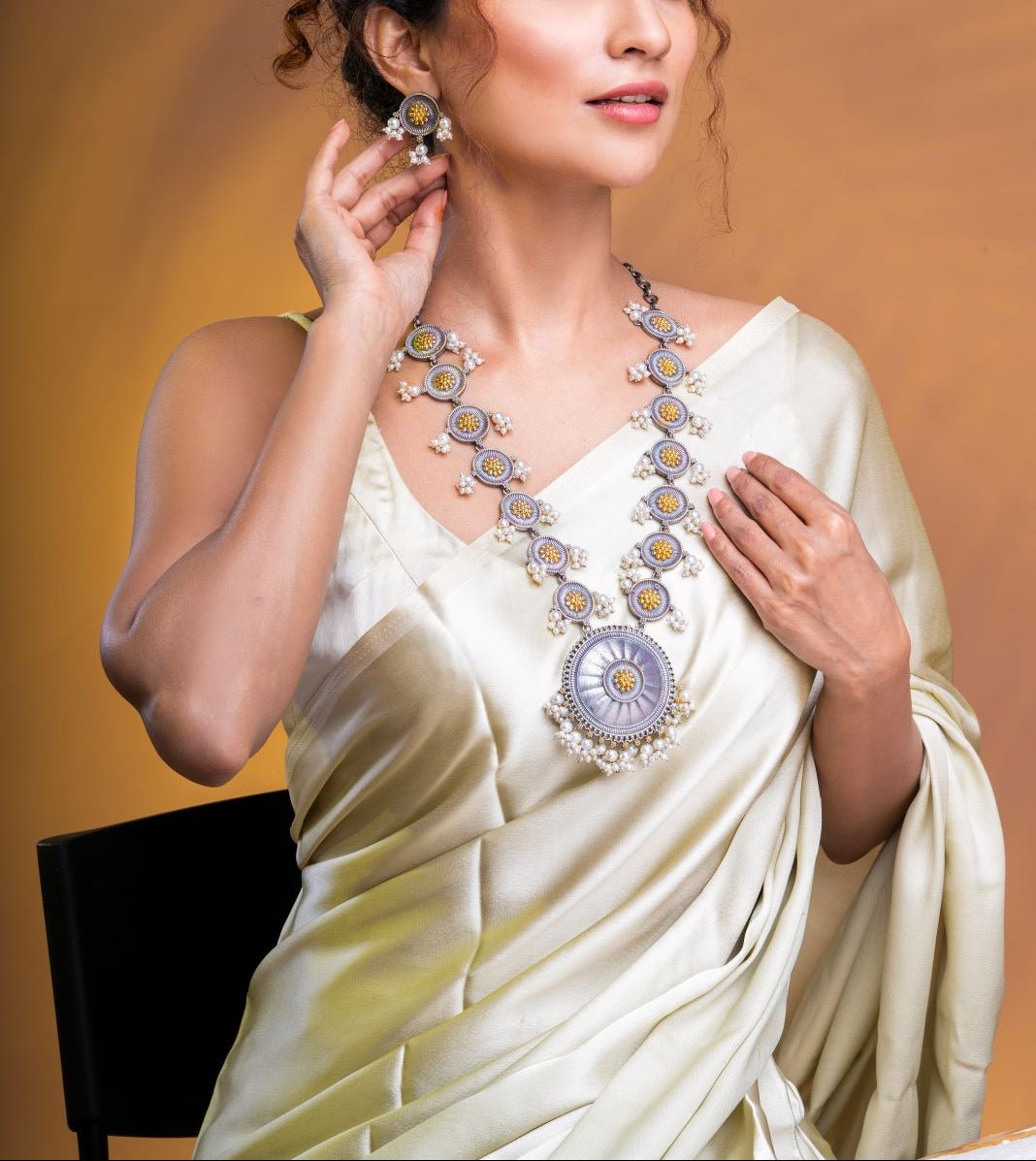 Royal Radiance: Oxidized Necklace Set for Bold Souls - Jiaarajewellery