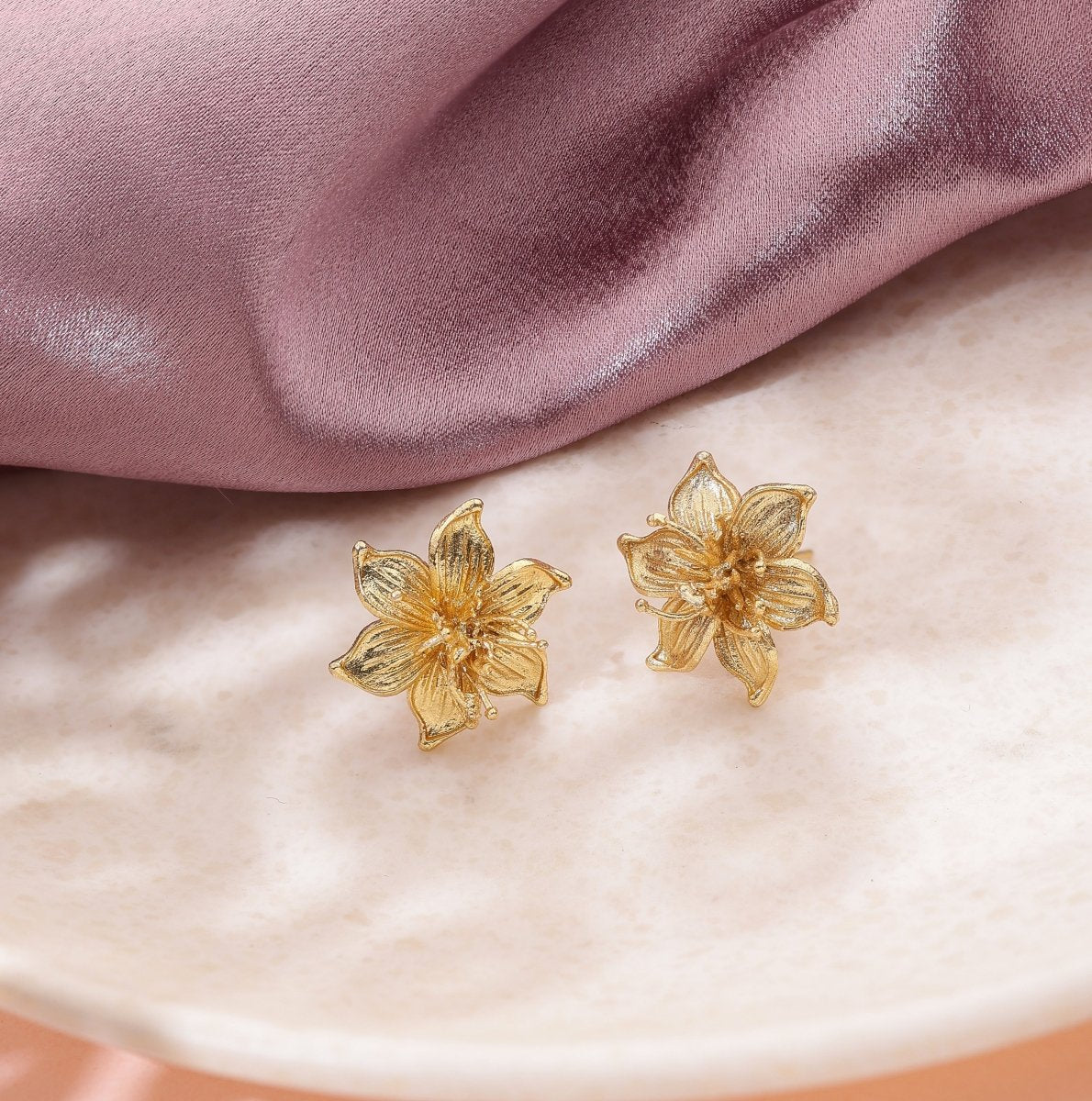 Textured Multilayered Floral Stud Earrings - Jiaarajewellery